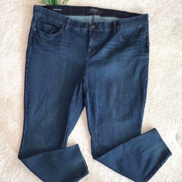 Torrid Premium Denim Bombshell Skinny Dark Wash Jeans Size: 26R - Picture 1 of 13